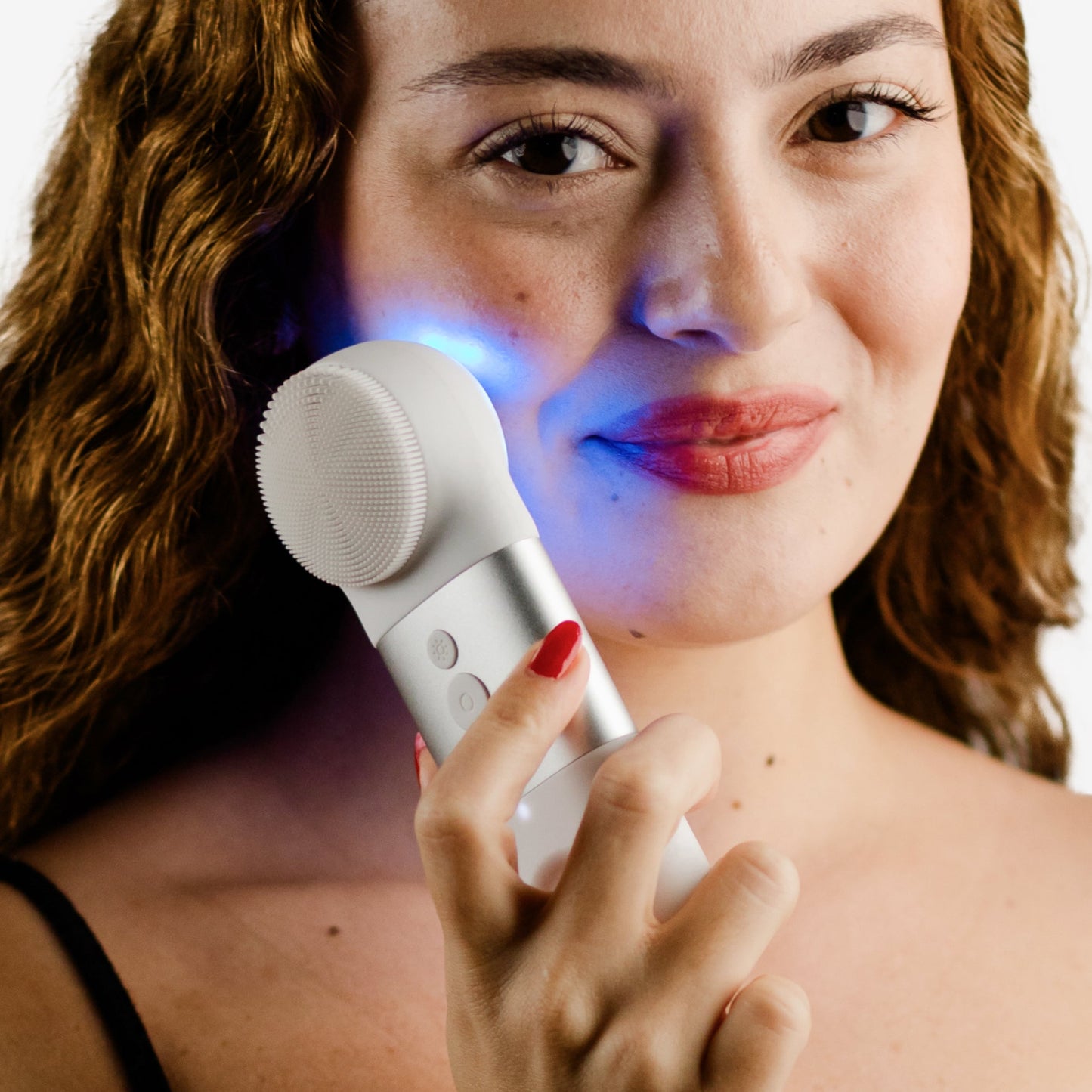 SKINMAX Gesichtsreiniger - Reinigen, Straffen und Regenieren